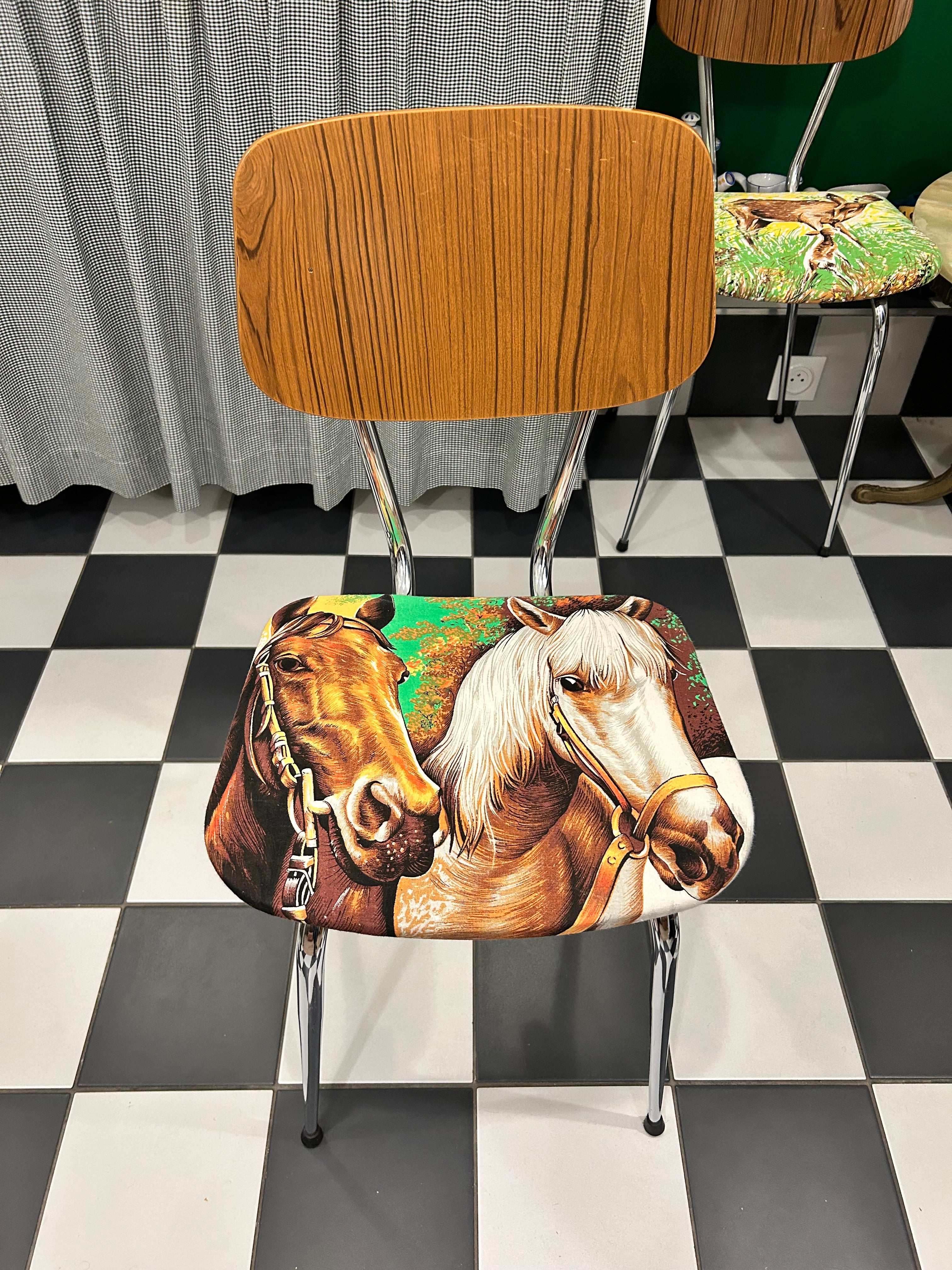 Chaise Formica « Chevaux » N°0005