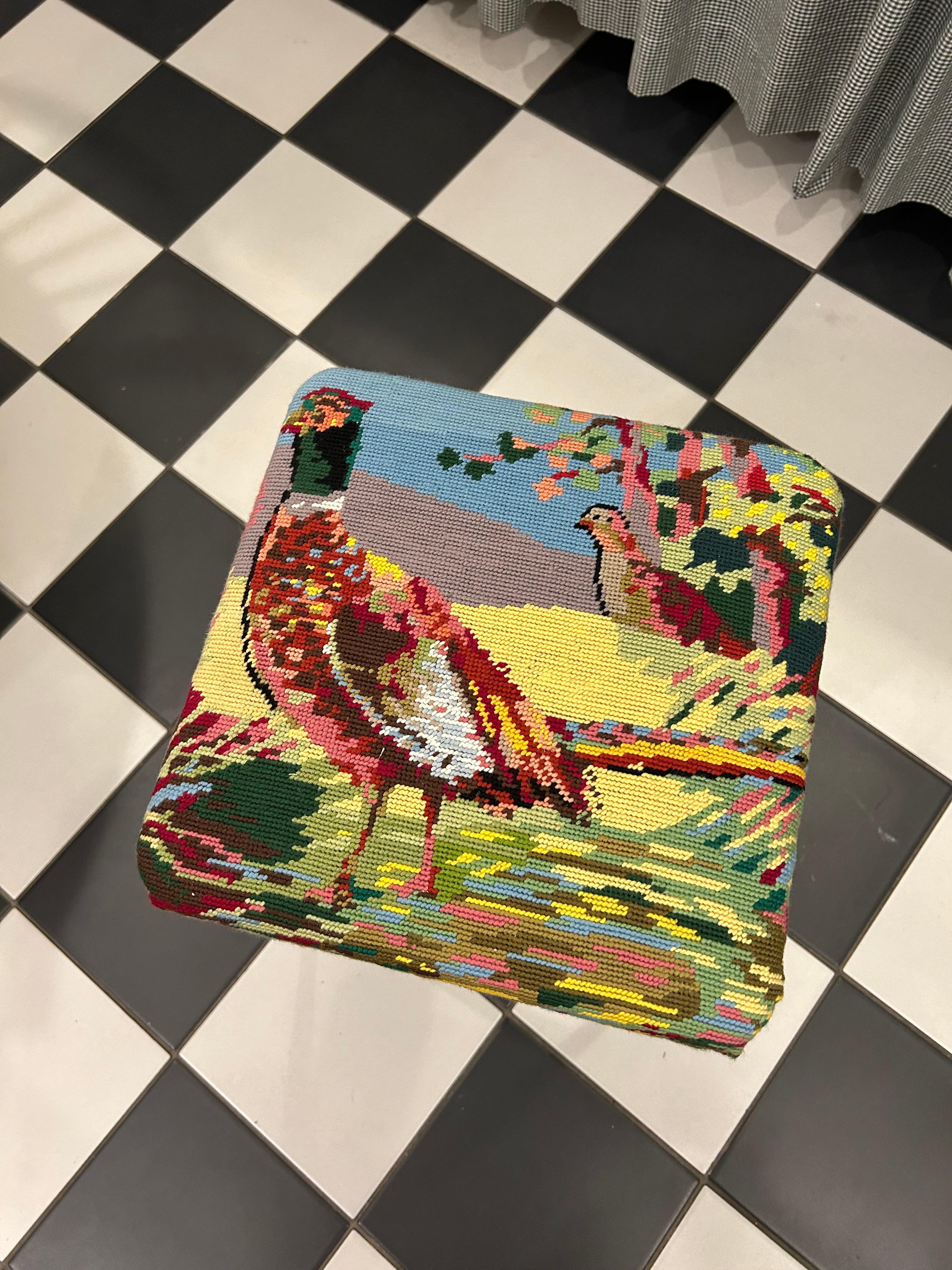 Tabouret Formica Tapisserie « Faisan » Nº0003