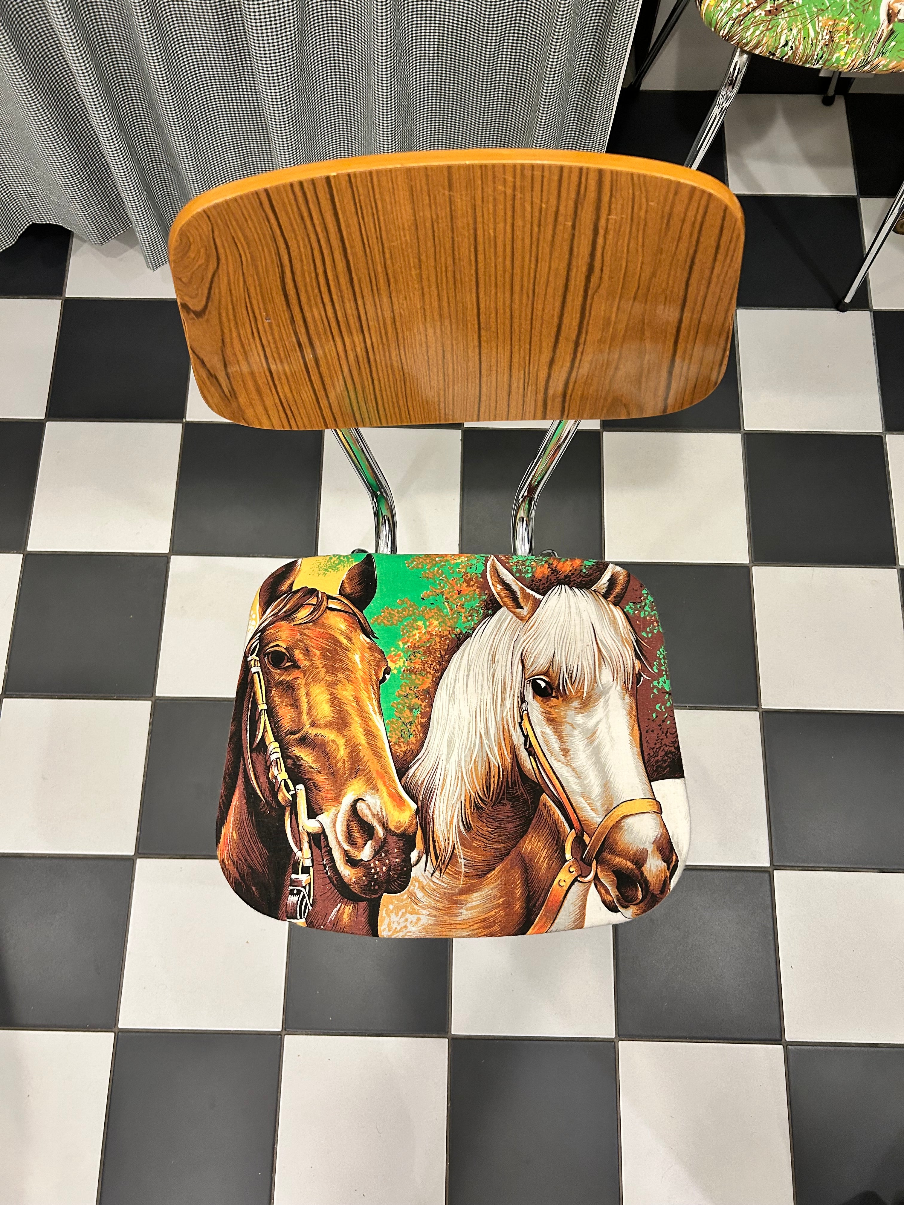 Chaise Formica « Chevaux » N°0005