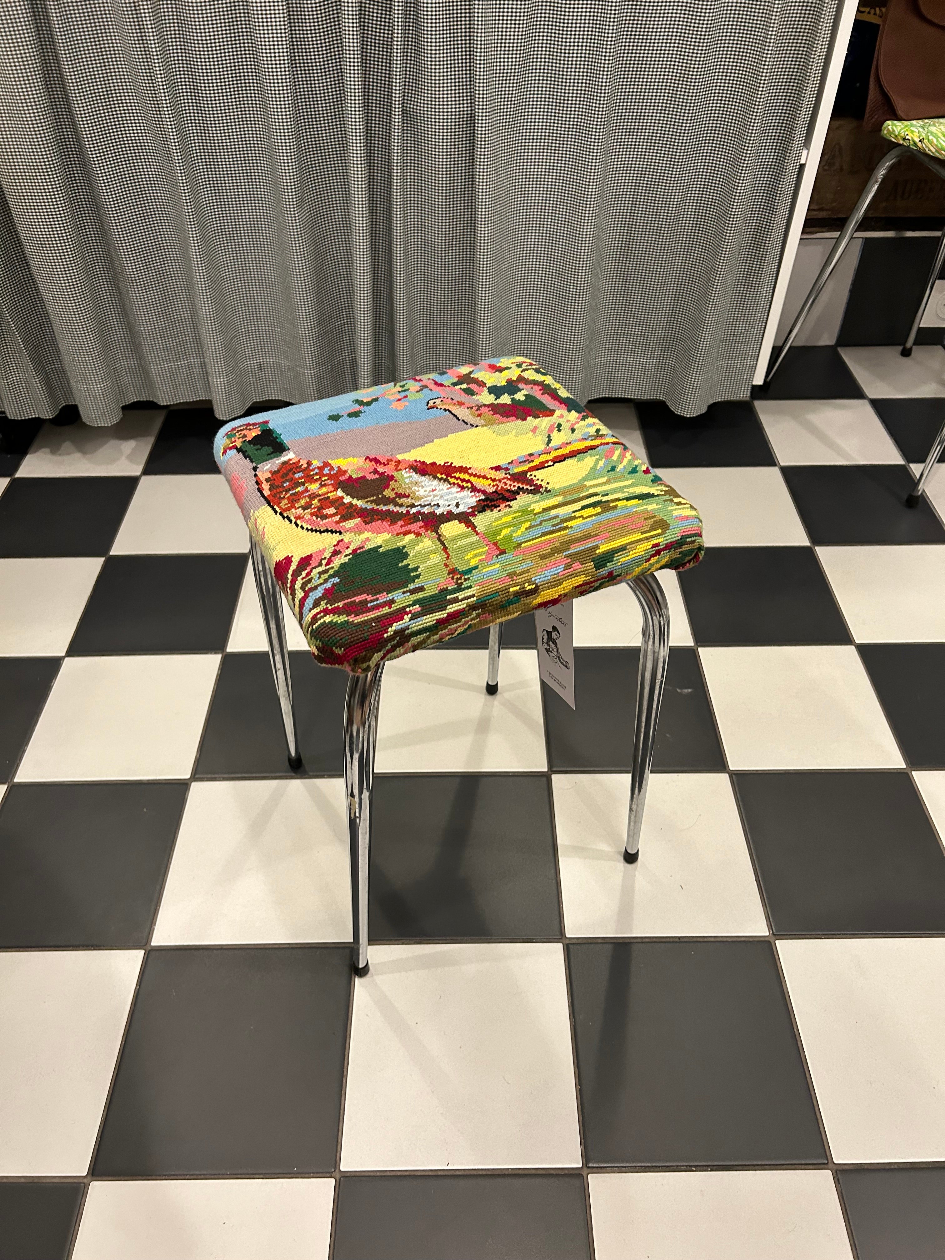 Tabouret Formica Tapisserie « Faisan » Nº0003